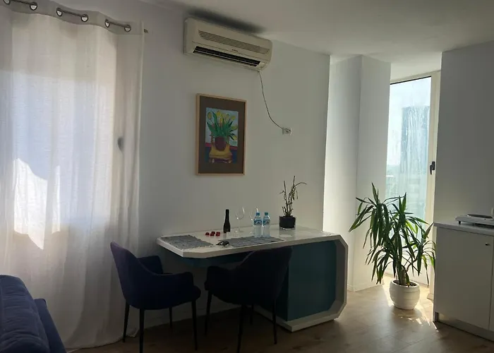 Urban Comfort Oasis Тирана